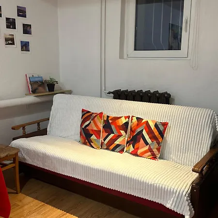 Travel House Guest house *